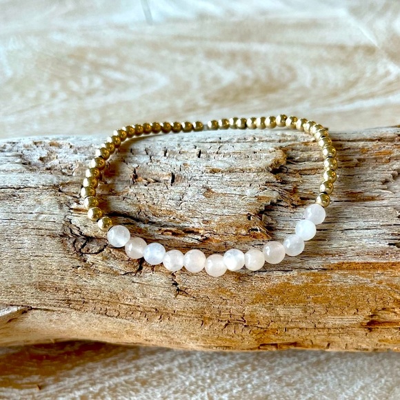 Handmade 14k gold filled bead + pale pink morganite bead stretch bracelet - Picture 1 of 11